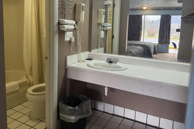 غرفة بسريرين مزدوجين للمدخنين، Capital O Fincastle Motor Inn Tazewell 5/5