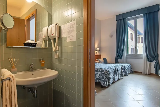غرفة رباعية بسرير مزدوج وسريرين منفصلين، Bonifacio Hotel 10/10