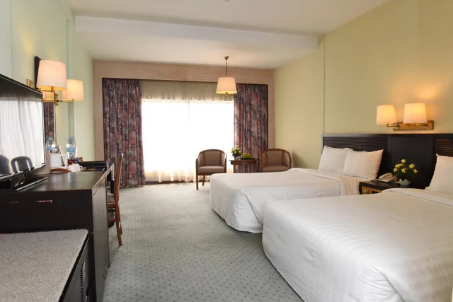 غرفة ديلوكس بسرير مزدوج أو سريرين منفصلين بإطلالة على النهر، Cambodiana Hotel 6/10