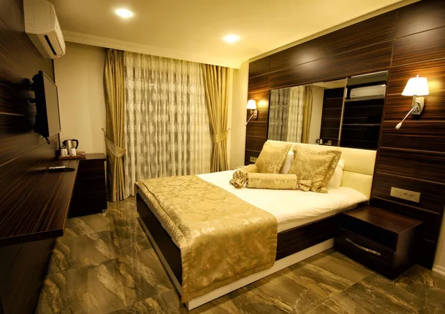 غرفة ثلاثية، Venus Suite Hotel 7/10