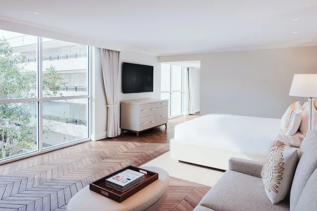 Studio, Suite, King Bed, Resort View, Surf and Sand Hotel 3/4