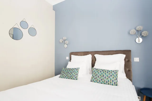 Junior Suite, Des Batignolles 1/6