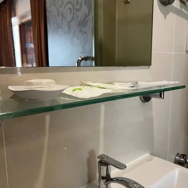 غرفة ديلوكس عائلية بسرير كوين وسرير فردي، FRENZ HOTEL KUALA LUMPUR 6/6