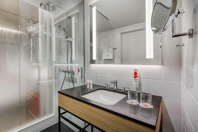 غرفة بزنس، IntercityHotel Amsterdam Airport 5/5