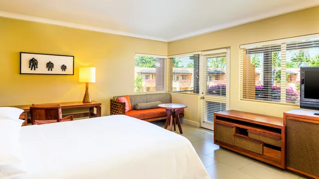 Room, King Bed, Sheraton Fiji Golf and Beach Resort 1/1