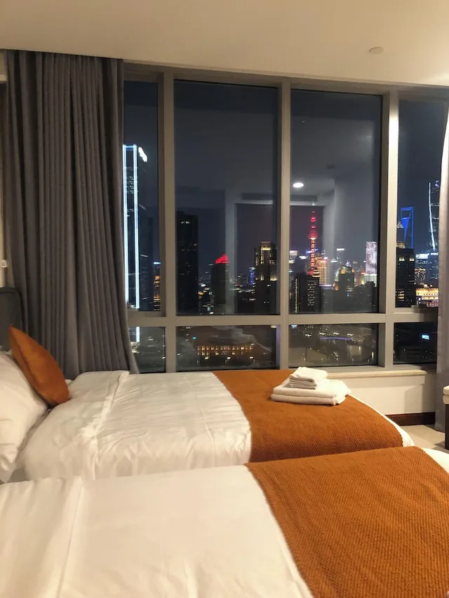 شقة سكنية سوبيريور بسريرين كينج وسريرين كوين بإطلالة على المدينة، River House Near Peoples Square And The Bund 7/10