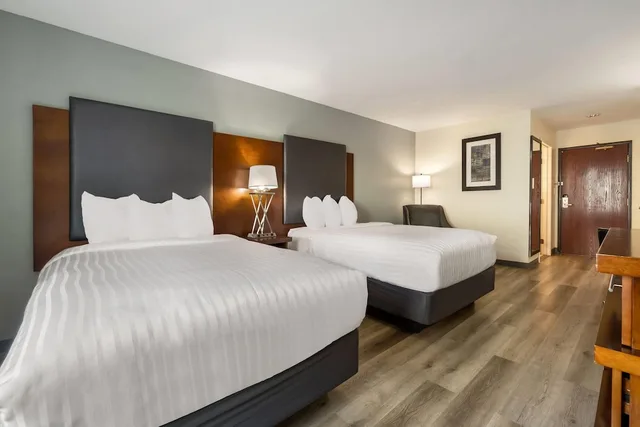 غرفة بسريرين مزدوجين، Wingate by Wyndham Round Rock Hotel & Conference Center 2/10