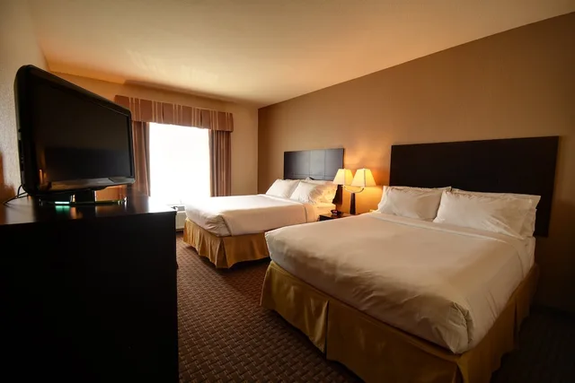 غرفة قياسية بسريرين كوين، Holiday Inn Express Hotel And Suites Del Rio 3/8