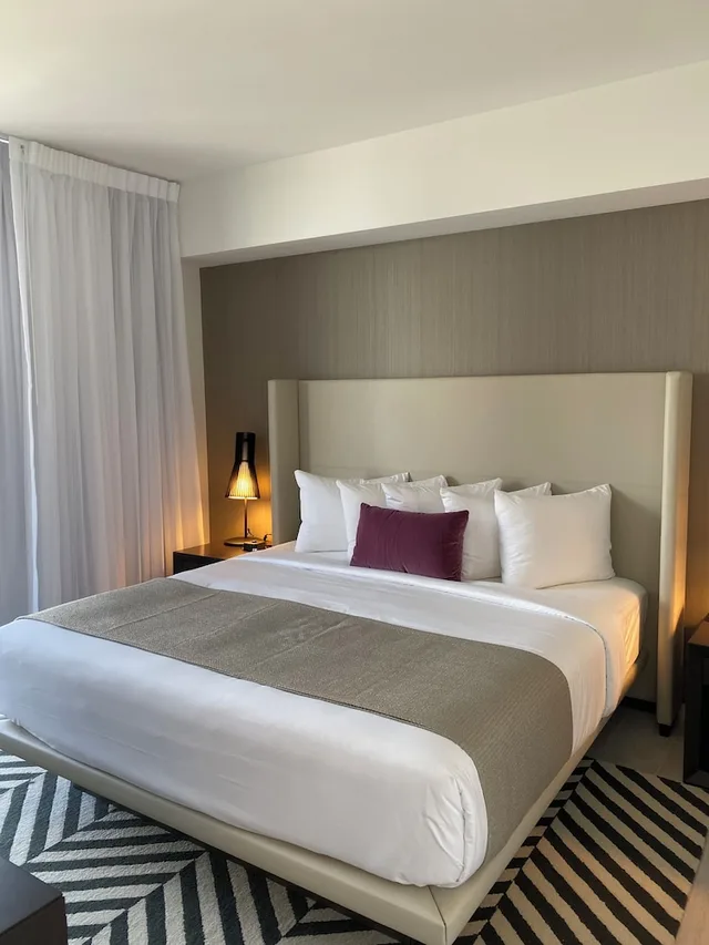 جناح بسرير كينج بإطلالة على المدينة مع أريكة، Hyde Beach House 3/6