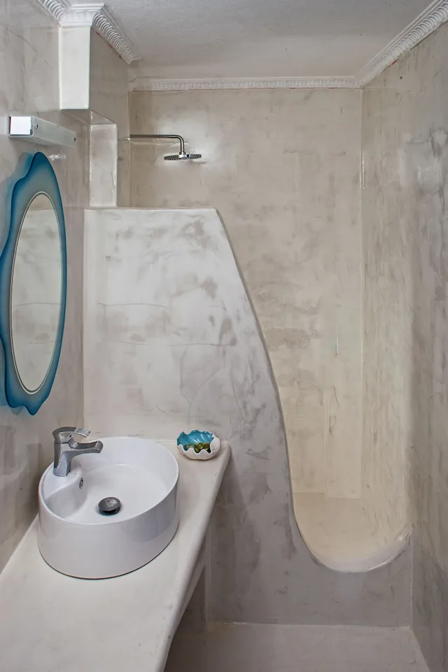 Family, Studio, King and Twin Beds, Pool View, Two Story، Roula Villa 3/3
