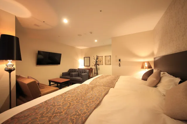 غرفة تنفيذية بسريرين مزدوجين مع أريكة، Centurion Hotel & Spa Kurashiki 1/2