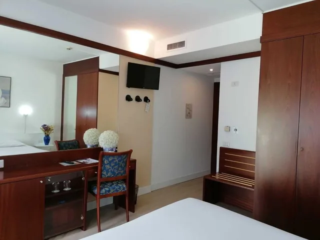 غرفة اقتصادية ثلاثية، Green Motel 10/10