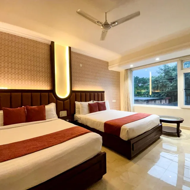 غرفة عائلية، Green Hotel 6/10