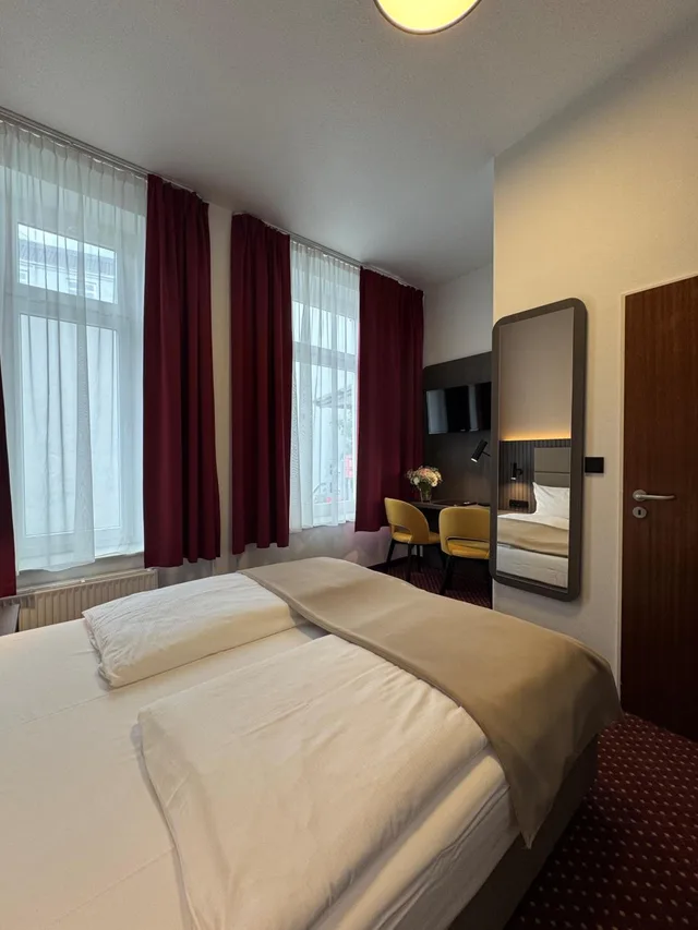 غرفة بسرير كينج، Lumen Am Hauptbanhof 9/10