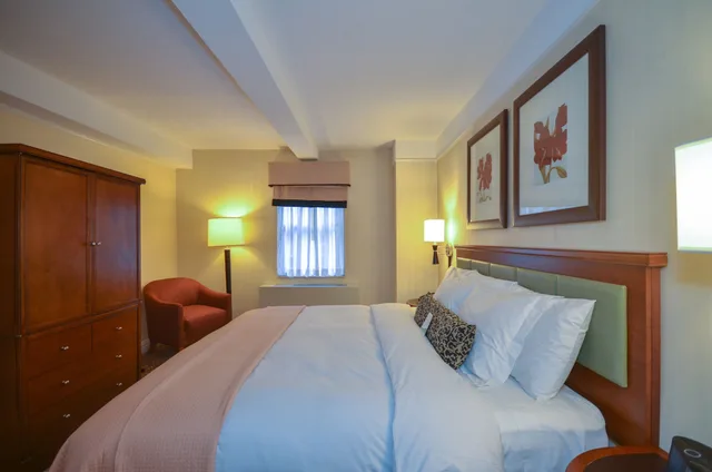 جناح بريميير بسرير كوين بمنطقة جلوس، San Carlos Hotel 2/6