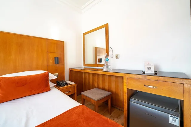 غرفة قياسية مفردة بسرير مزدوج مع أريكة، Argana Hotel 4/10