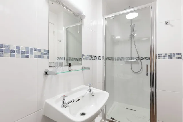 غرفة عائلية بسرير مزدوج وسريرين منفصلين، Dunollie Hotel 4/6
