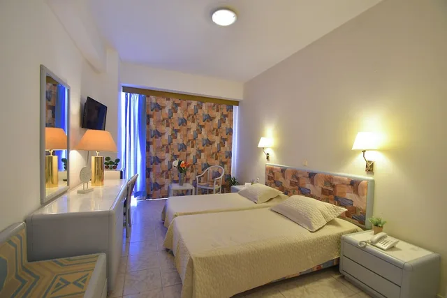 غرفة قياسية بسريرين مزدوجين بإطلالة على البحر، Olympos Beach 1/1