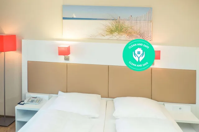 غرفة قياسية بسرير مزدوج بحوض استحمام، Hotel Stuttgart Sindelfingen City By Tulip Inn 4/5