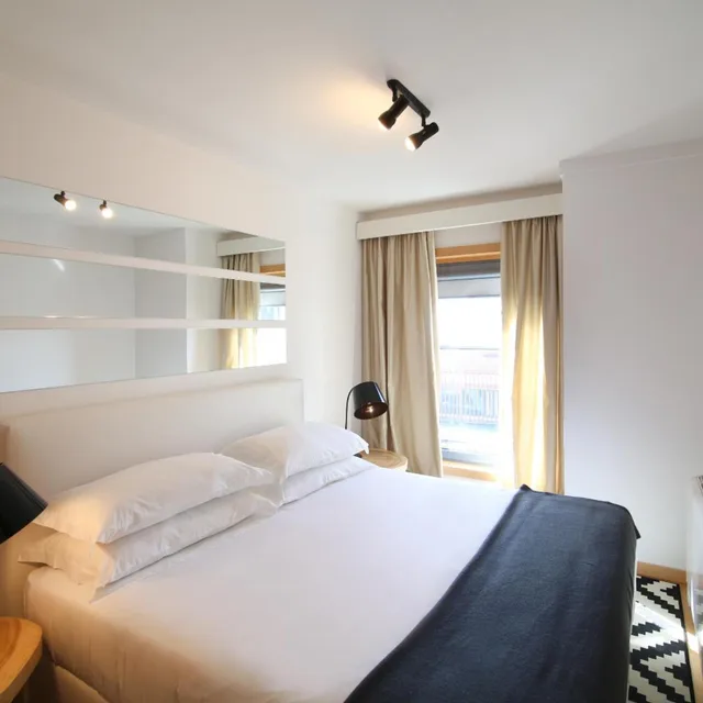 شقة بإطلالة على المدينة بغرفتي نوم، Panoramic Living 1/10