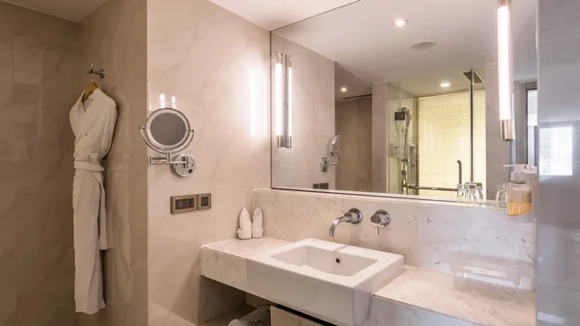غرفة بريميوم بسرير كينج بإطلالة على المدينة، Holiday Inn Kunming City Centre 5/5