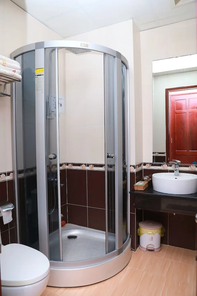 غرفة ديلوكس رباعية بسريرين كوين، Minh Dang Hotel 9/9