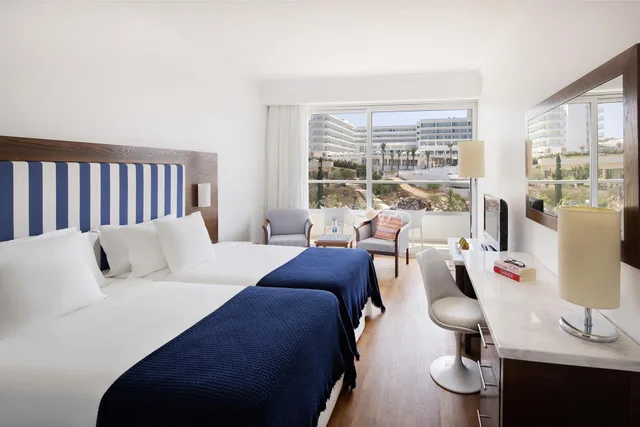 Standard, Double or Twin Bed, Inland View، Grecian Sands Hotel 1/1