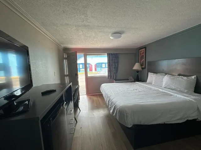غرفة قياسية بسرير كينج، Econo Lodge Galveston Seawall, TX 1/10