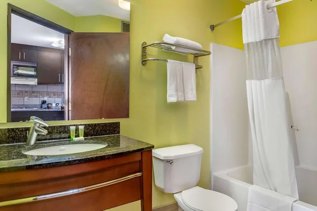 جناح استوديو بسريرين مزدوجين، Days Inn Suites By Wyndham Rocky Mount Golden East 3/4