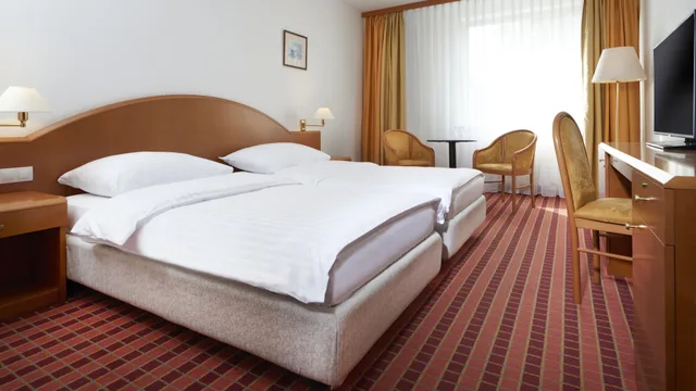 غرفة ديلوكس بسرير كوين، Orea Congress Hotel Brno 2/6