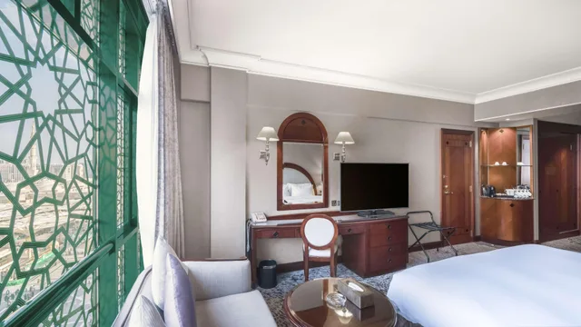 غرفة ديلوكس بسرير مزدوج، المدينة هيلتون(Madinah Hilton Hotel) 3/4