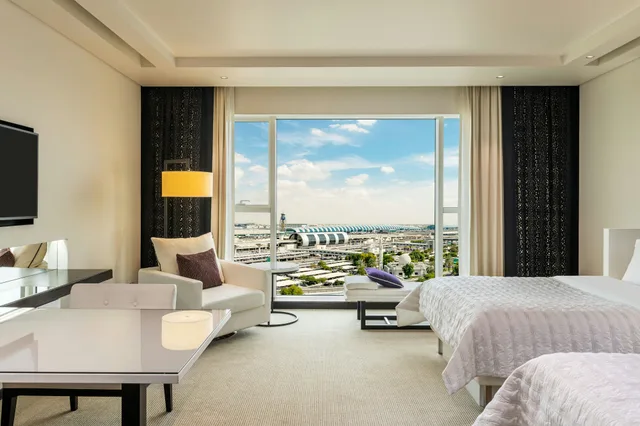 غرفة بسرير مزدوج، Le Meridien Dubai Hotel and Conference Centre 1/4