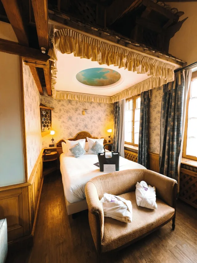 غرفة سوبيريور بسرير كوين، Les Violettes Hotel & SPA Alsace 2/4
