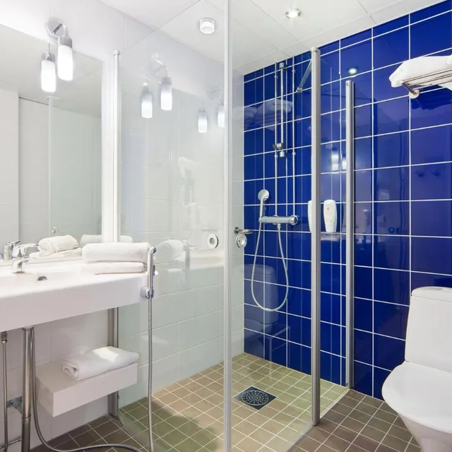 غرفة عائلية بسريرين فرديين، Holiday Inn Tampere Central Station 3/3