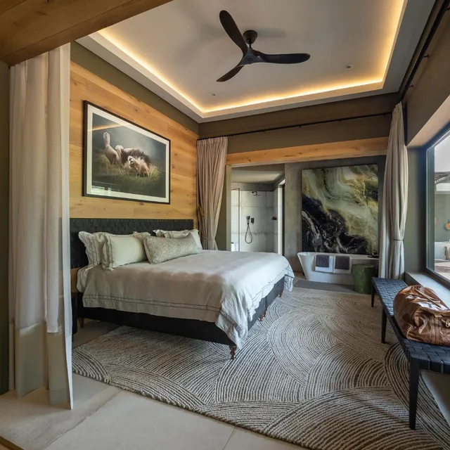 Deluxe, Suite, Lush Private Game Lodge 1/9
