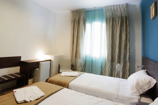 جناح تنفيذي بسريرين منفصلين، Hôtel La Villette 4/9