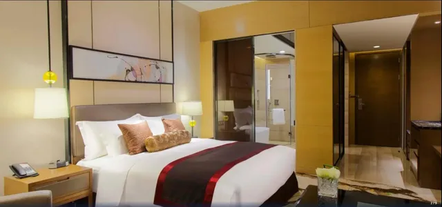 غرفة بريميوم بسرير كينج، Crowne Plaza Tianjin Meijiangnan 4/4
