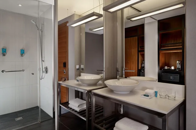 Urban, Guest Room, King Bed, High Floor، Aloft London Excel 7/9