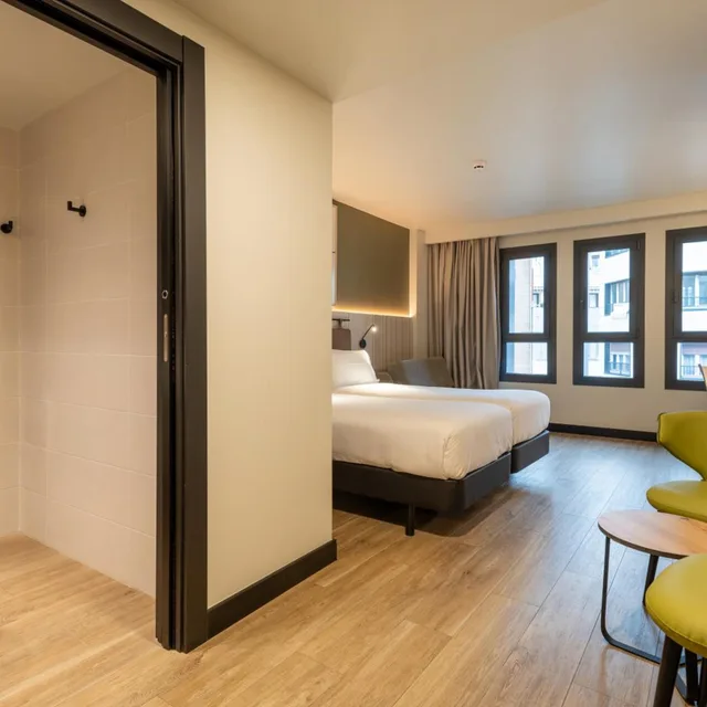 غرفة سوبيريور ثلاثية بسرير مزدوج، Hotel Bed4U Zurriola 10/10
