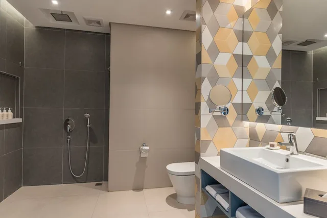 جناح بسرير كينج، Summit Galleria Cebu 6/8