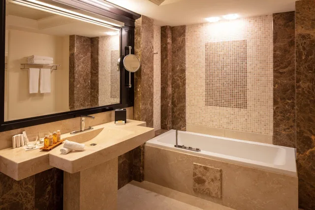 جناح جونيور بإطلالة على البحر بشرفة، Hotel Don Cesar 5/5