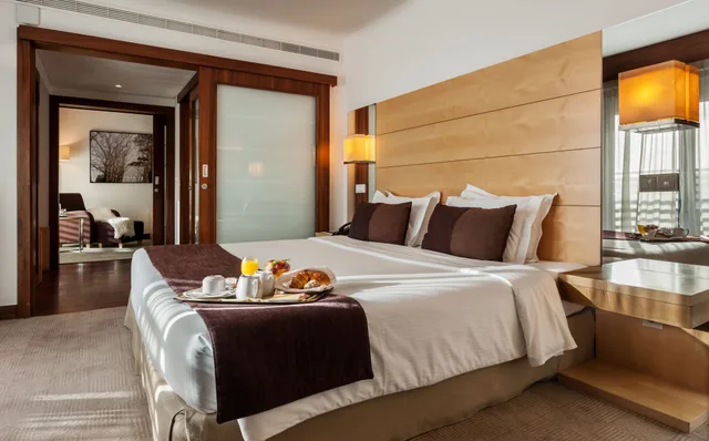 جناح ديلوكس بسرير مزدوج بإطلالة على المدينة، Hotel Acores Lisboa 1/5