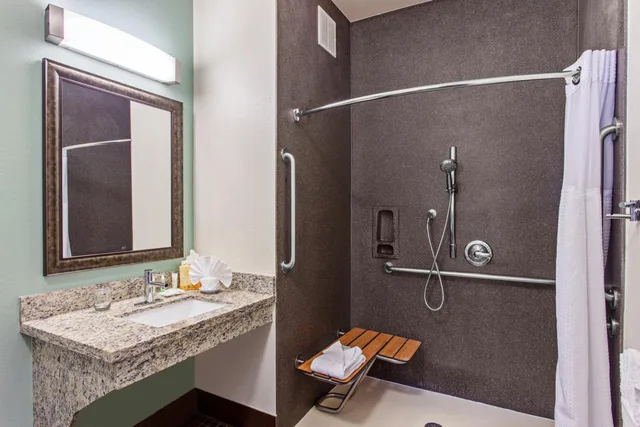 غرفة بسرير كوين لذوي الإعاقة، Staybridge Suites Irvine East/Lake Forest 2/3