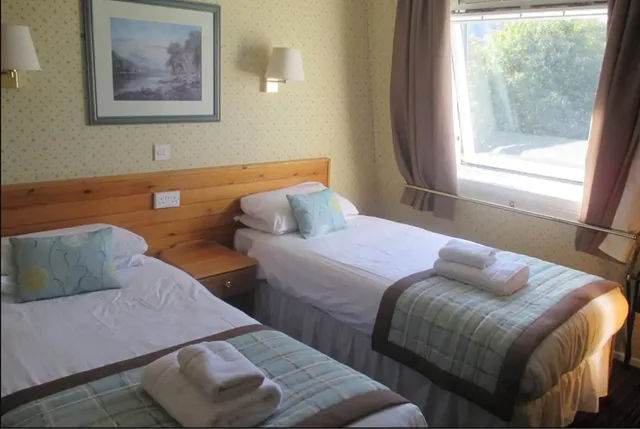 غرفة بسريرين منفصلين، Caledonian Hotel Ullapool 3/7