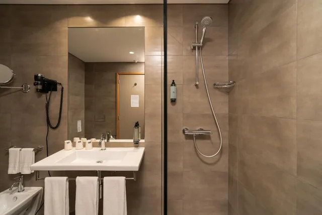 غرفة ثلاثية، Golden Age Hotel Taksim 4/4
