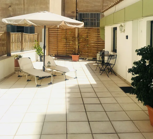 Roof Top, Studio, Queen Bed, Terrace، Concierge Athens I 1/1