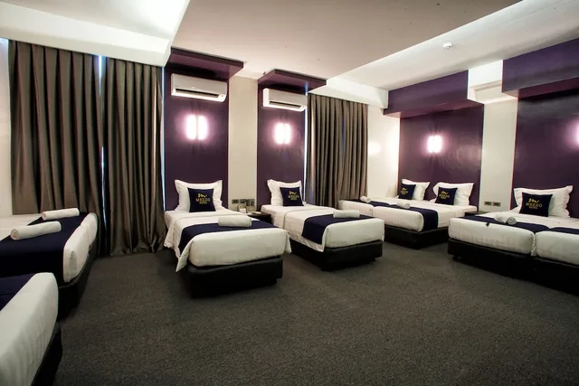 Twin Beds, Accessible, Mezzo Hotel 1/3