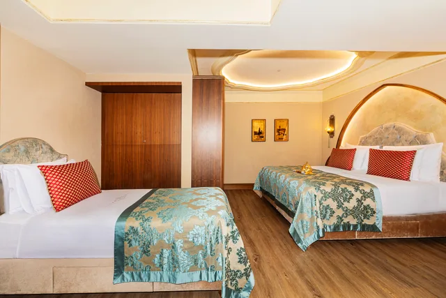 غرفة ديلوكس ثلاثية، Romance Istanbul Hotel 4/10