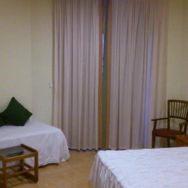 Room, Double or Twin Bed, Hotel Paloma 5/7