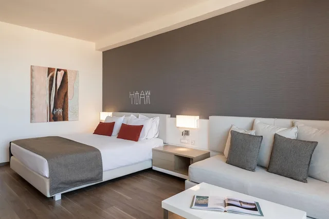 Deluxe, Twin Beds, Shared Pool، Avra Imperial Hotel 4/10